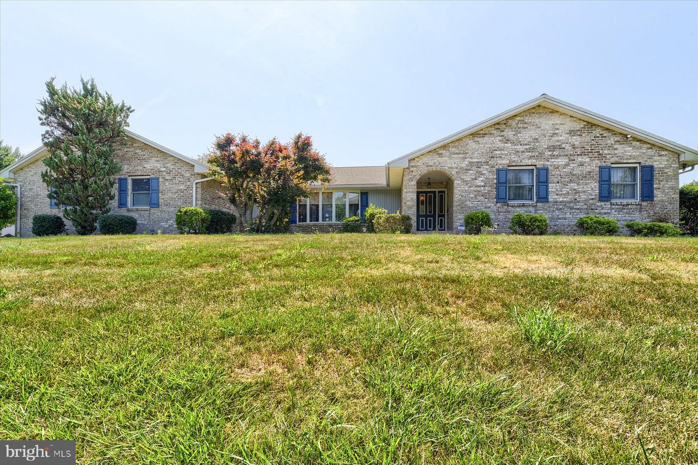 125 Old Mill Rd Property Photo 1