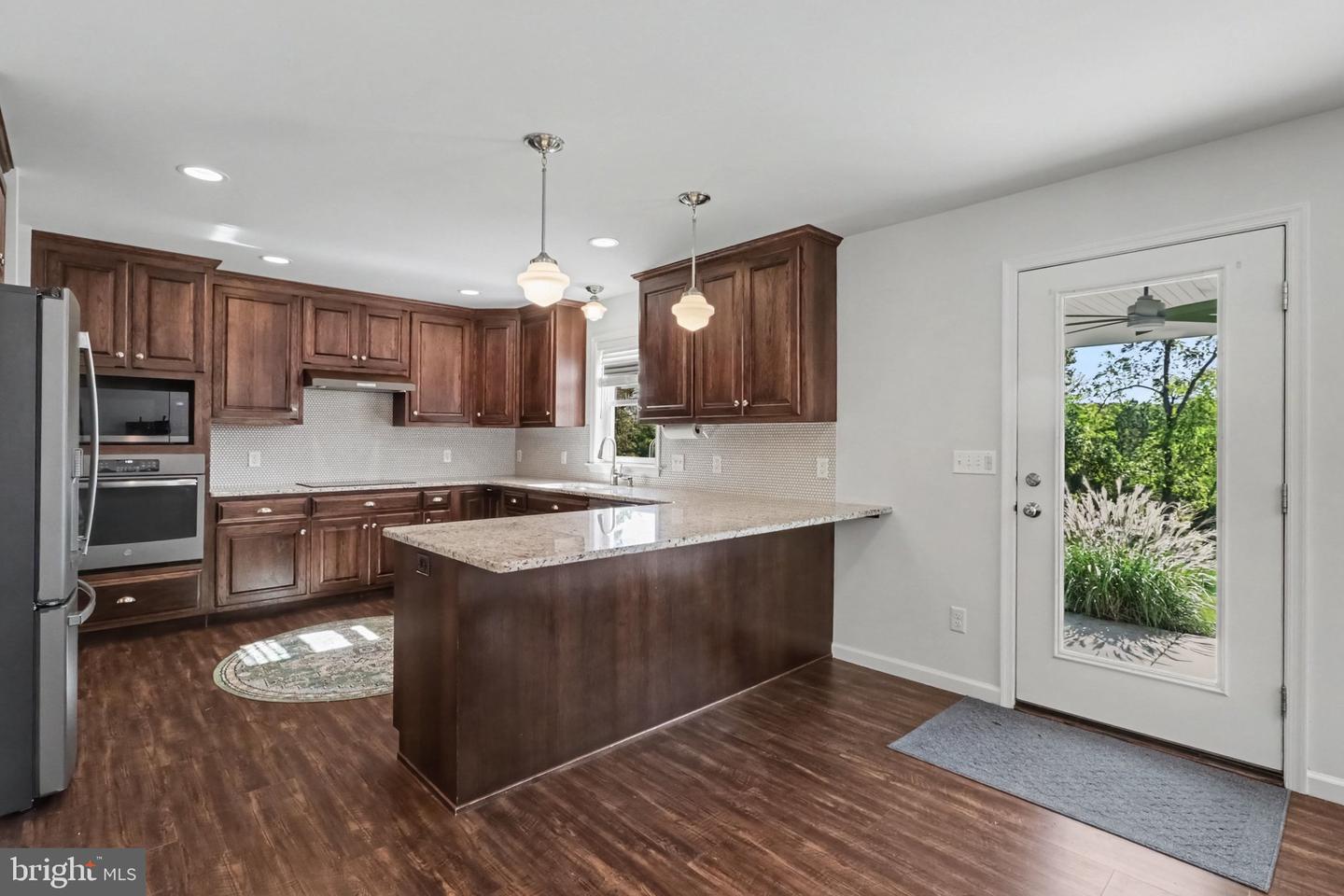 3 Stoner Dr Property Photo 6
