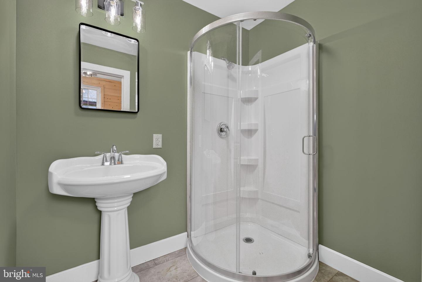 41 N Market St Property Photo 6