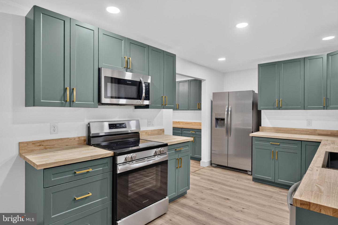 41 N Market St Property Photo 8