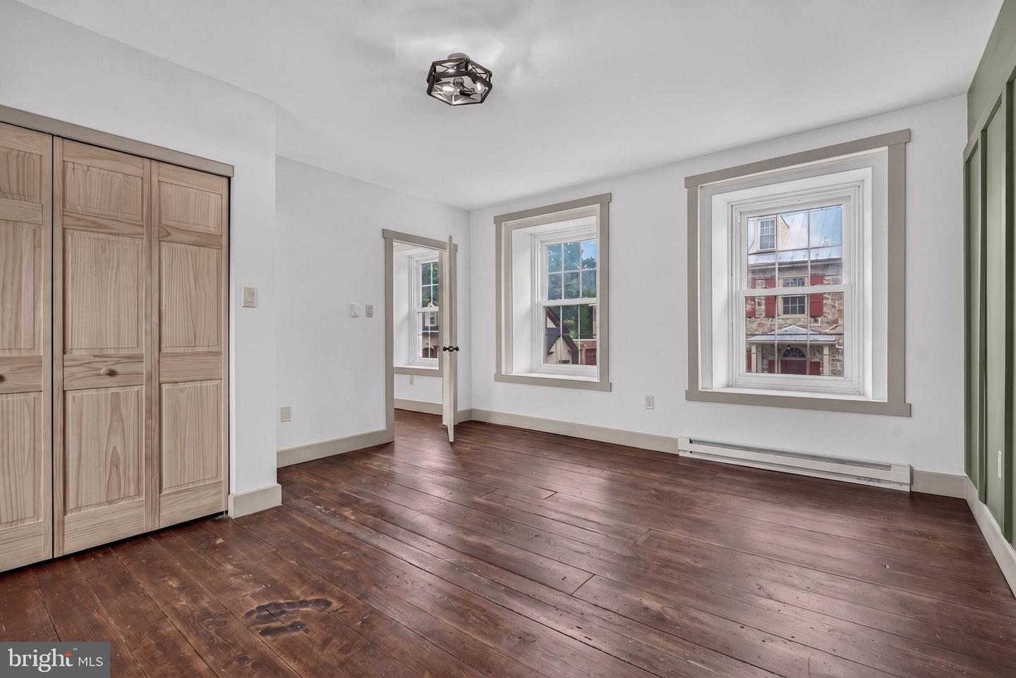 41 N Market St Property Photo 26