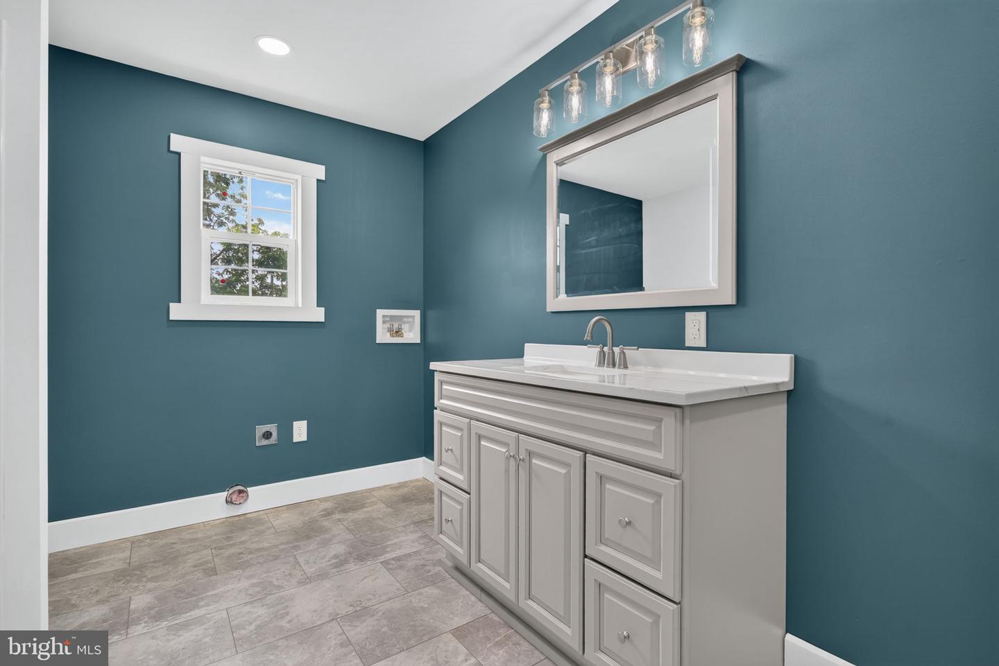 41 N Market St Property Photo 29