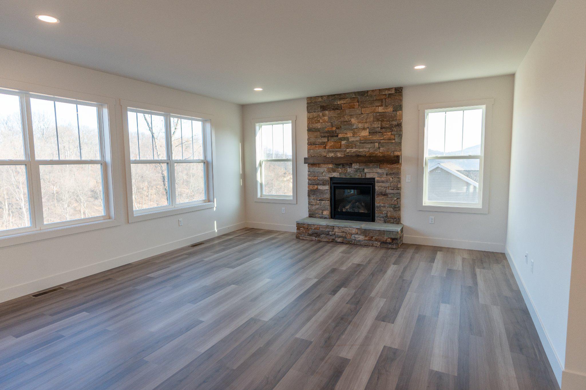 180 Morleton Ave #lot 184 Property Photo 3