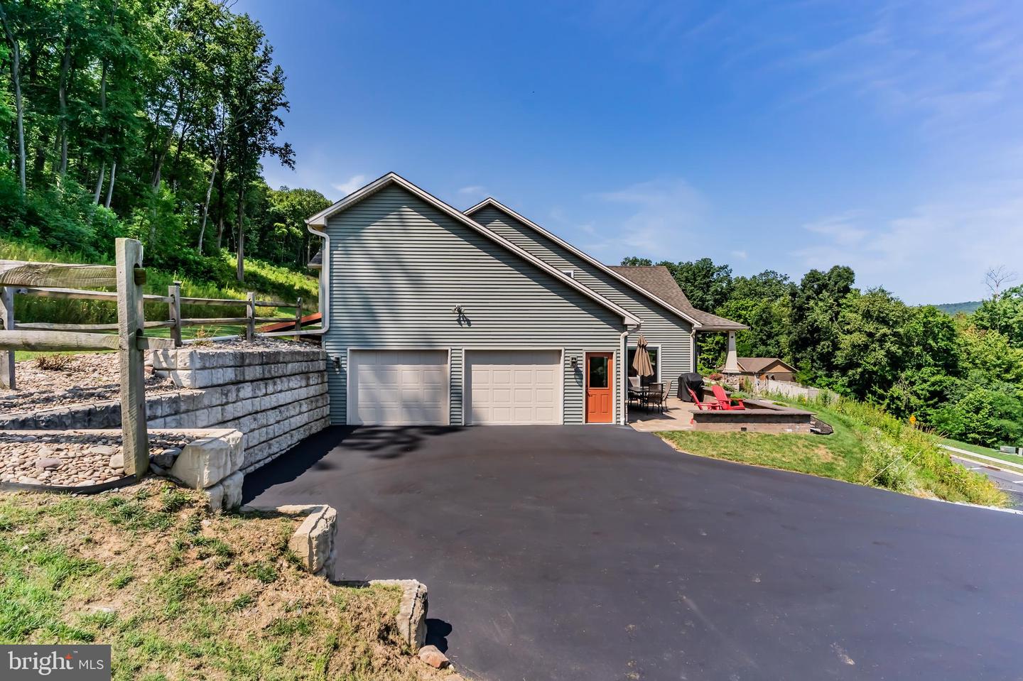 100 Stone Arch Dr Property Photo 45