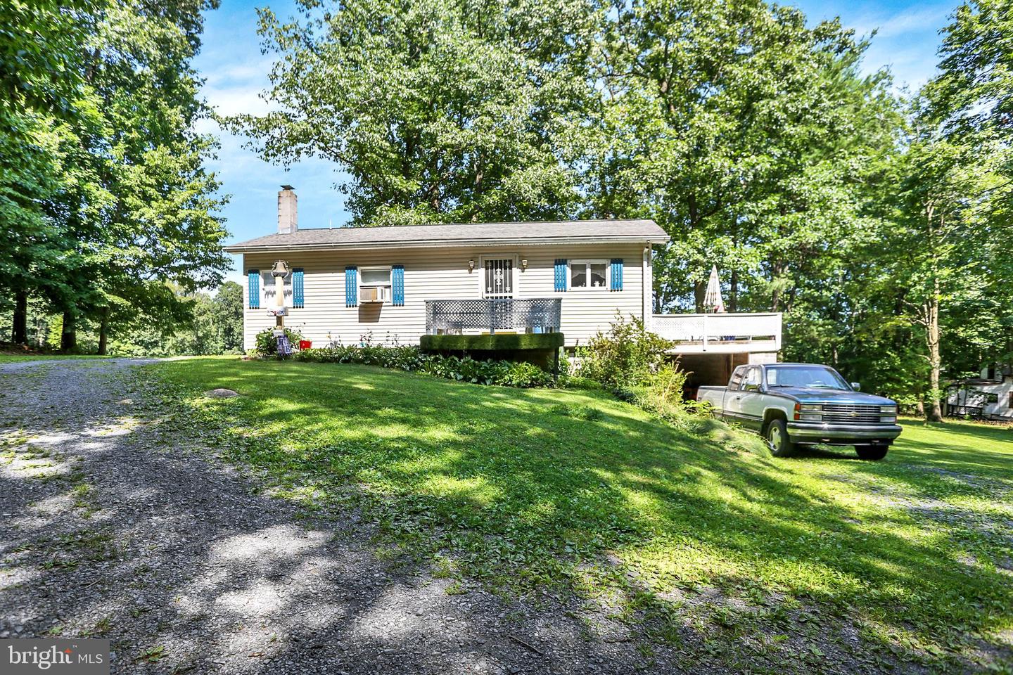 765 Germantown Rd Property Photo 1