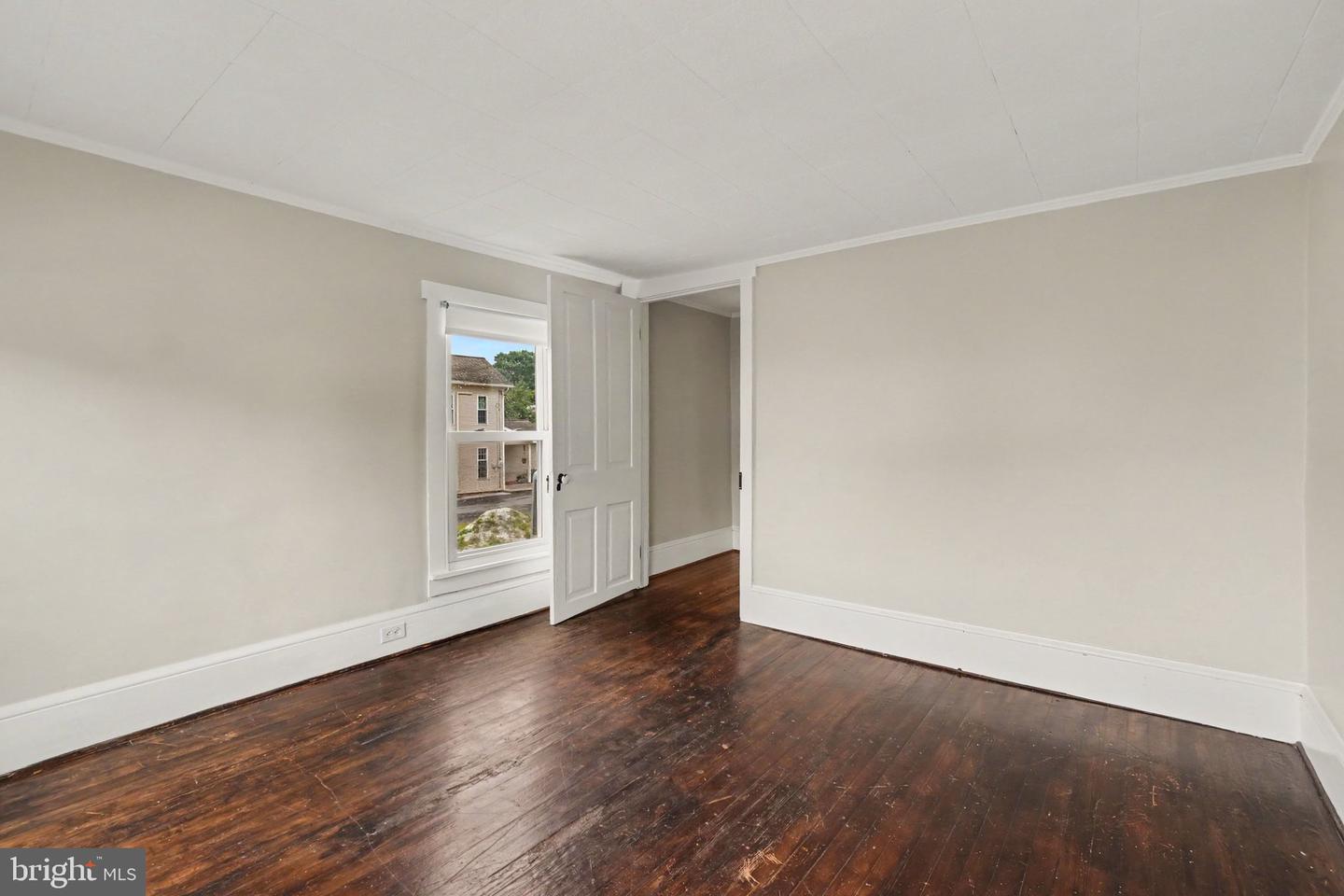 202 N Market St Property Photo 16