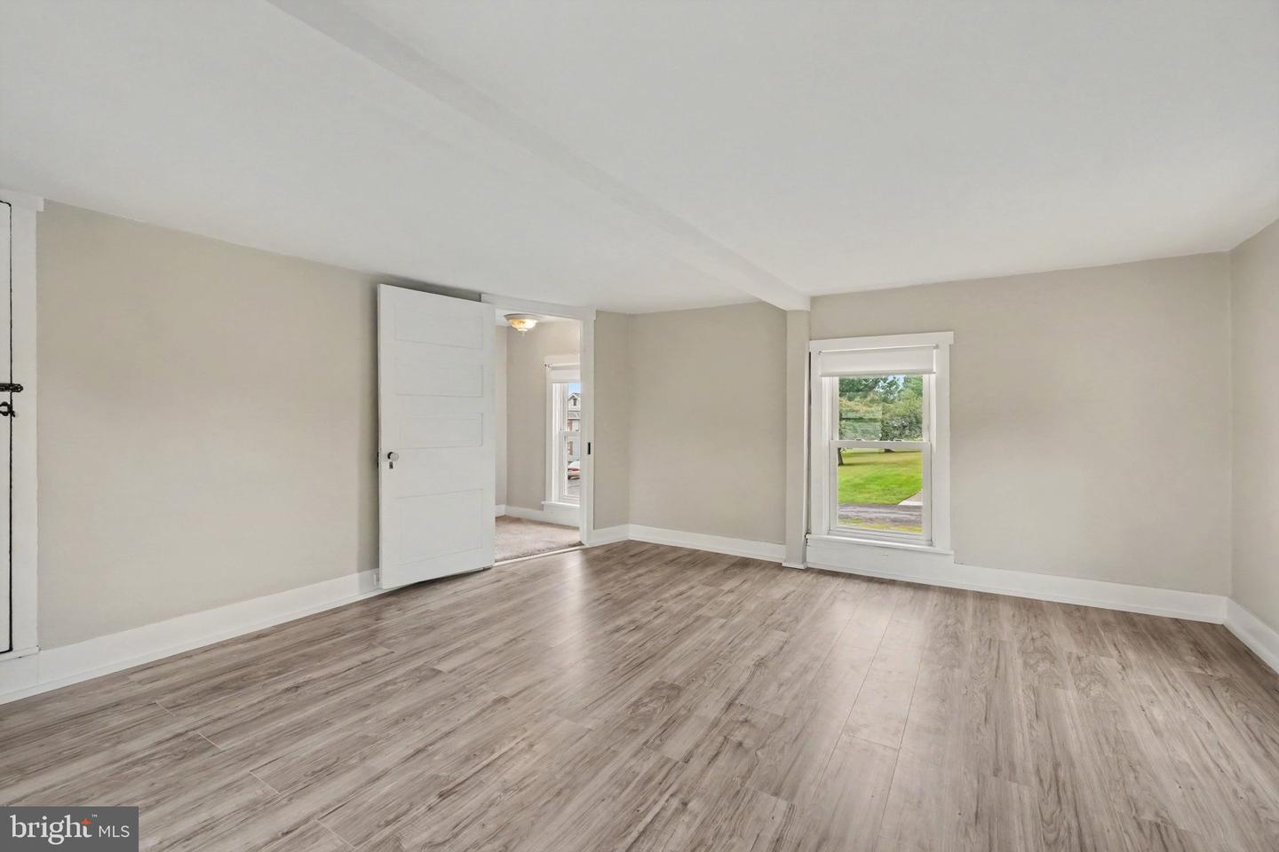 202 N Market St Property Photo 18