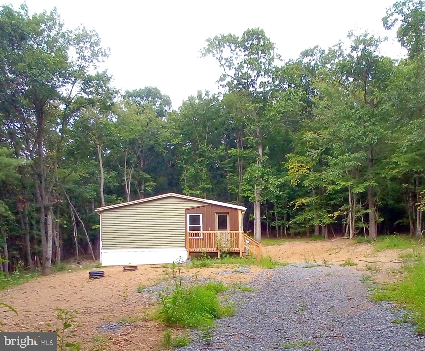 128 Wildcat Rd Property Photo 2