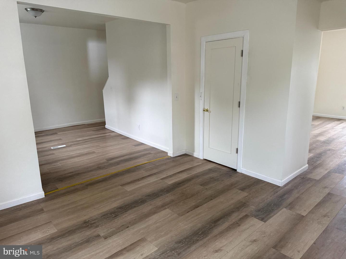 822 N Market St Property Photo 8
