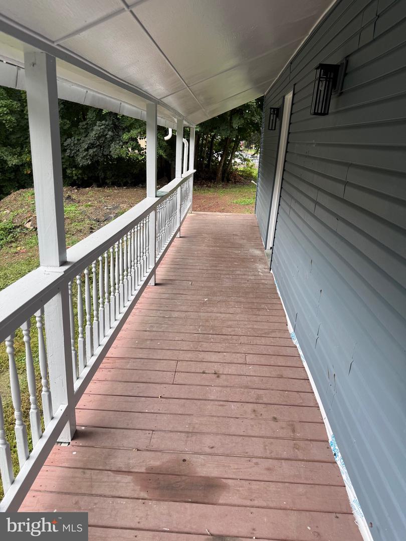 822 N Market St Property Photo 14