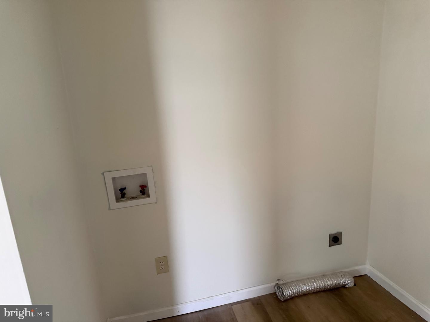 822 N Market St Property Photo 20