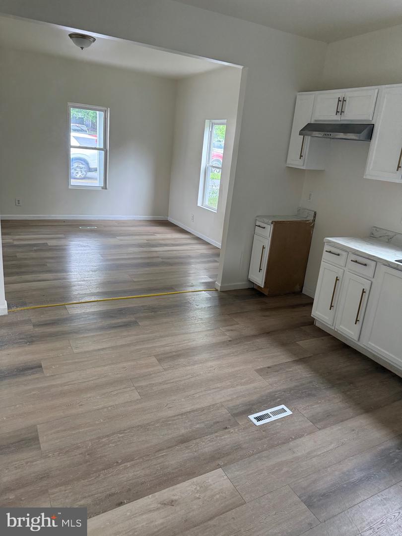 822 N Market St Property Photo 21