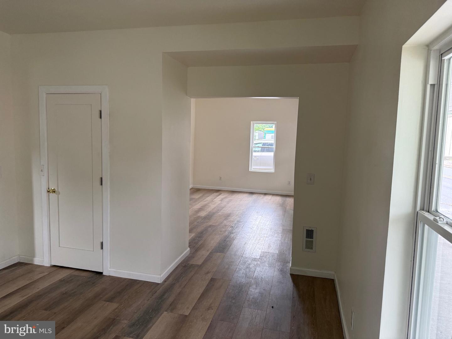 822 N Market St Property Photo 24