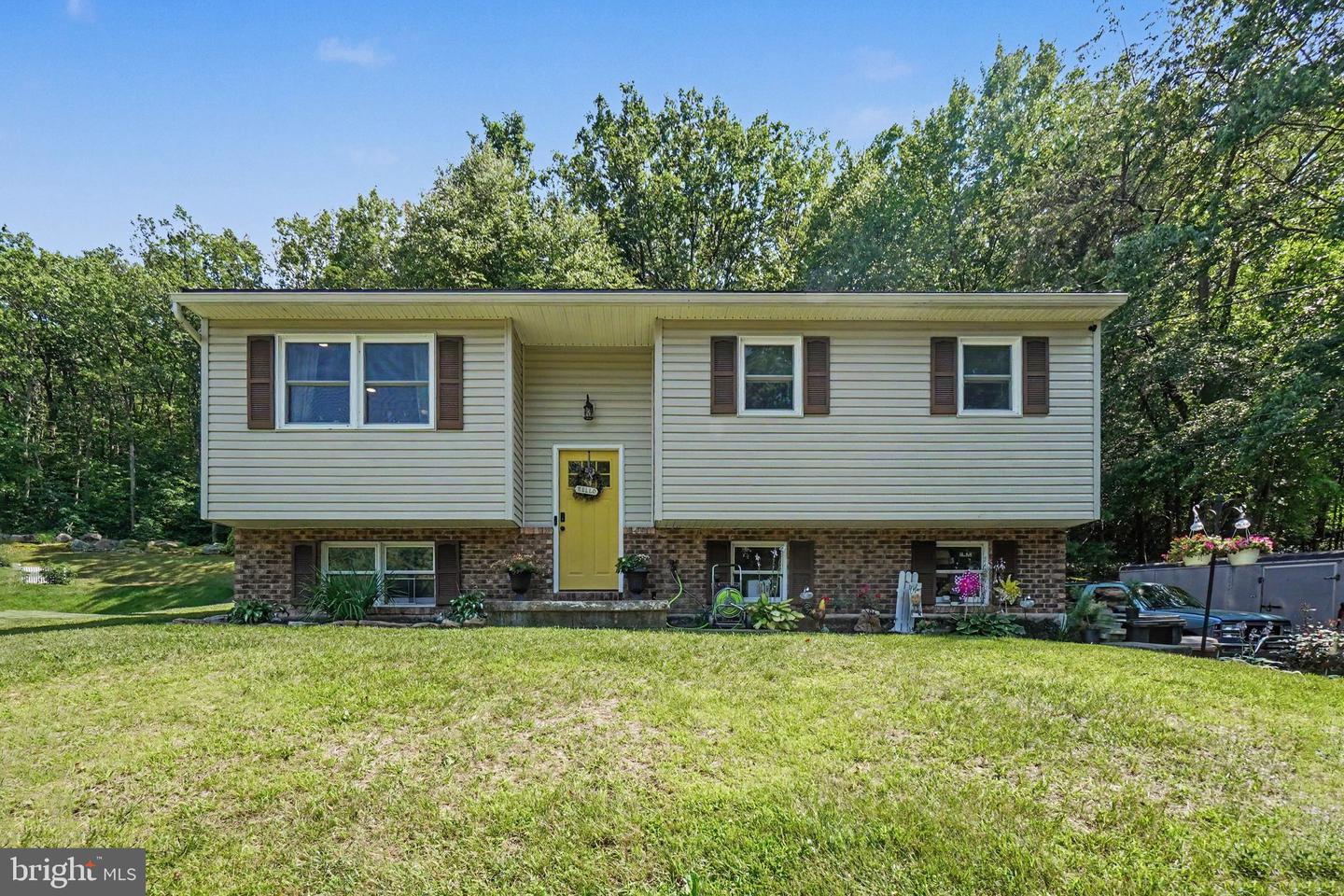 783 Clouser Hollow Rd Property Photo 1