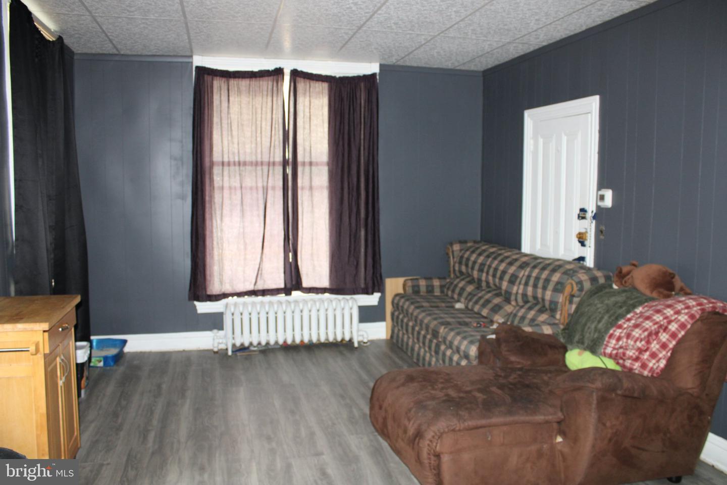 38 S 2nd St Property Photo 6