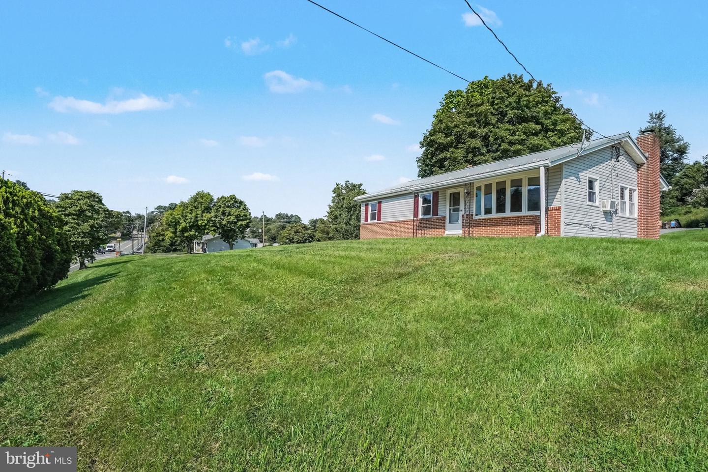 14 Rue Dr Property Photo 3