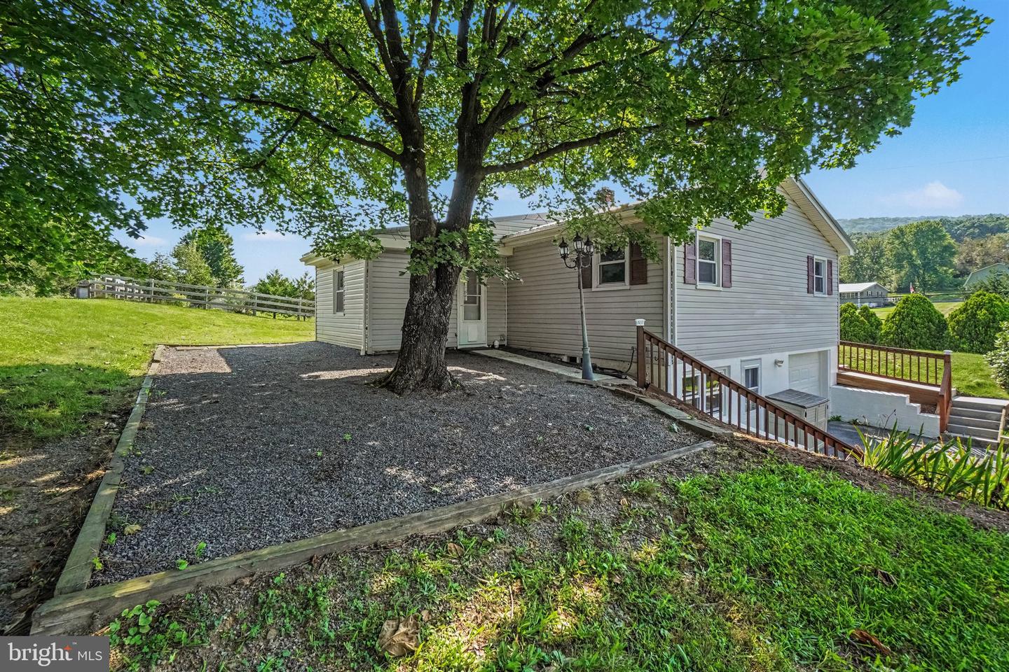 14 Rue Dr Property Photo 23