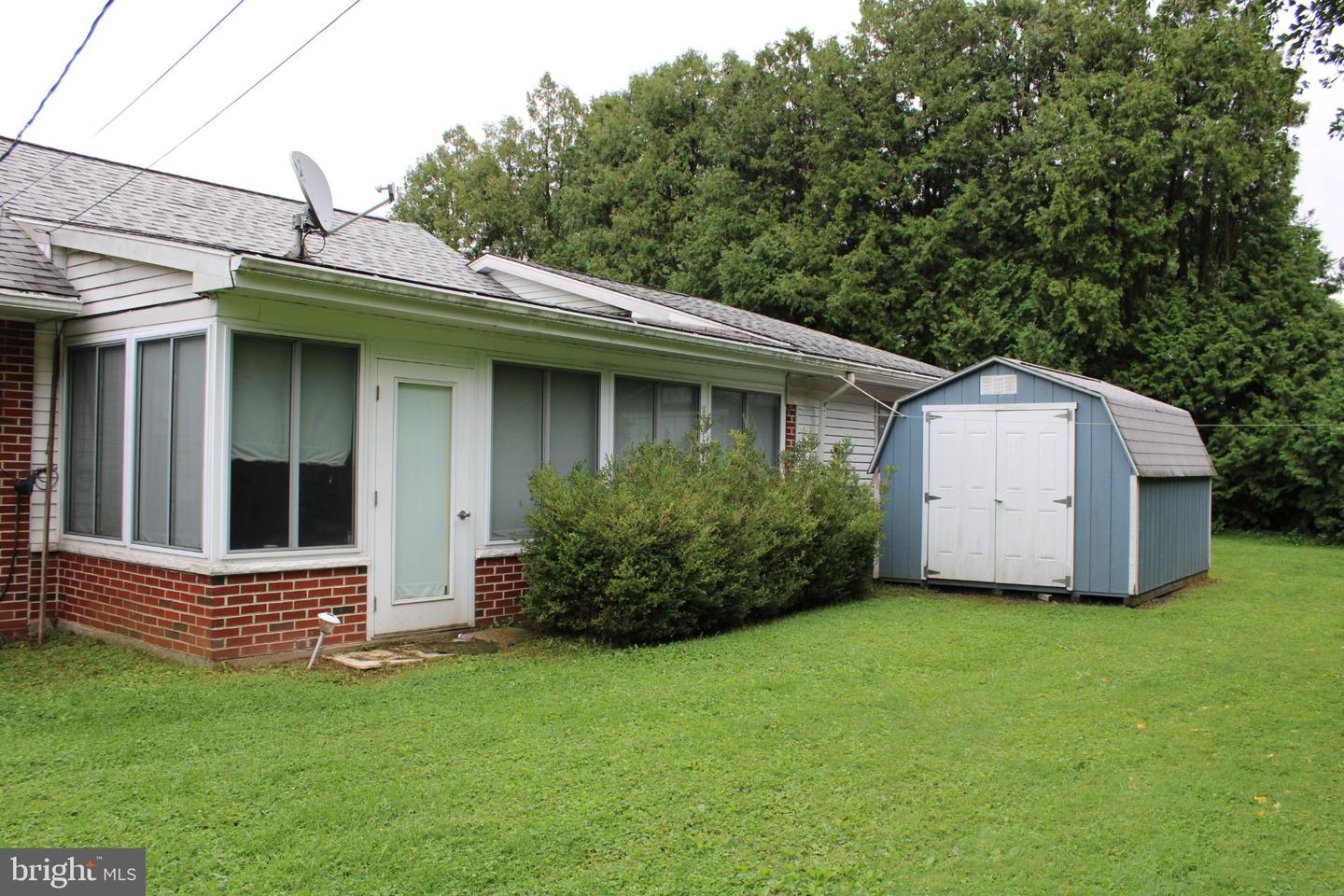 235 Creek Rd Property Photo 5