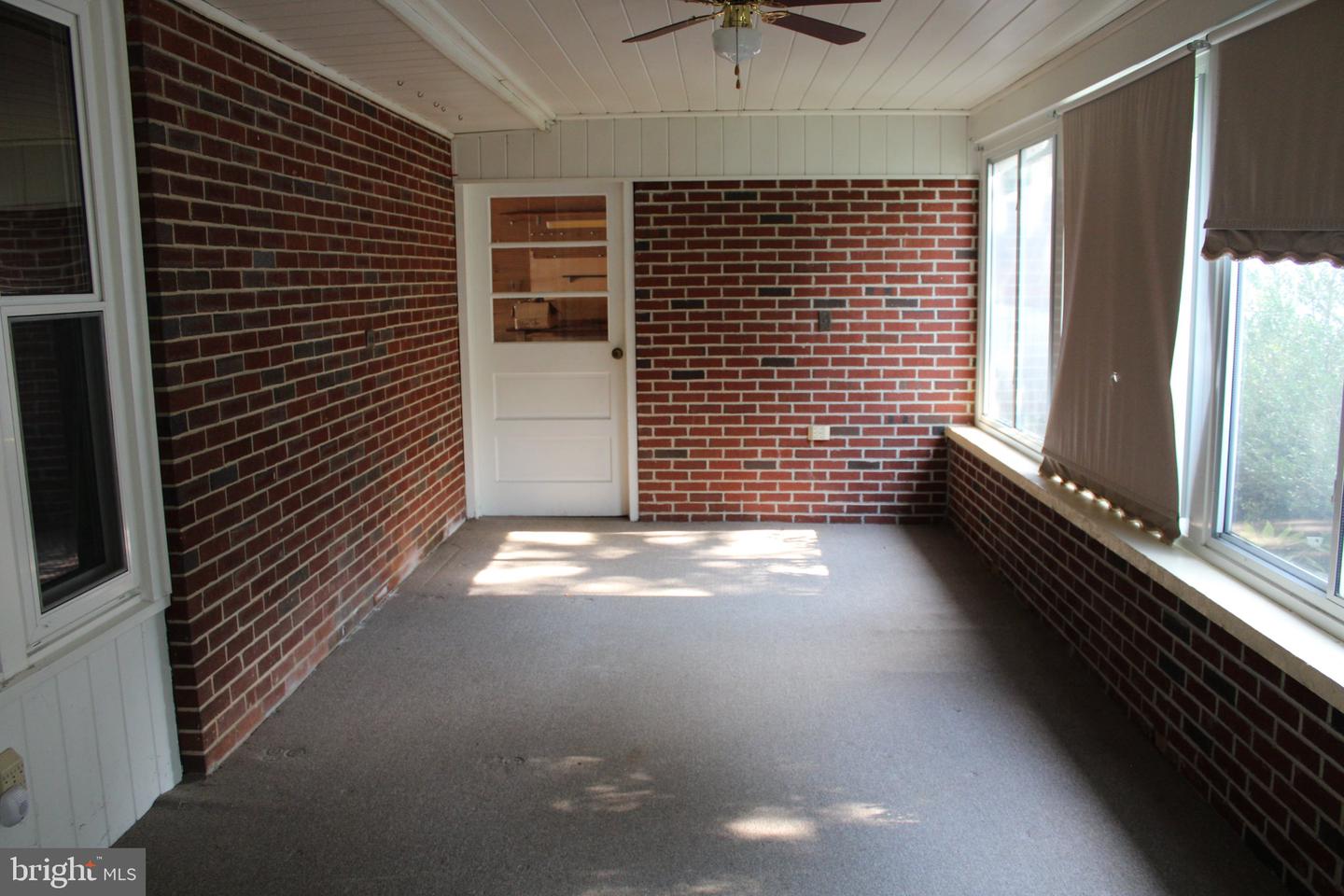 235 Creek Rd Property Photo 8
