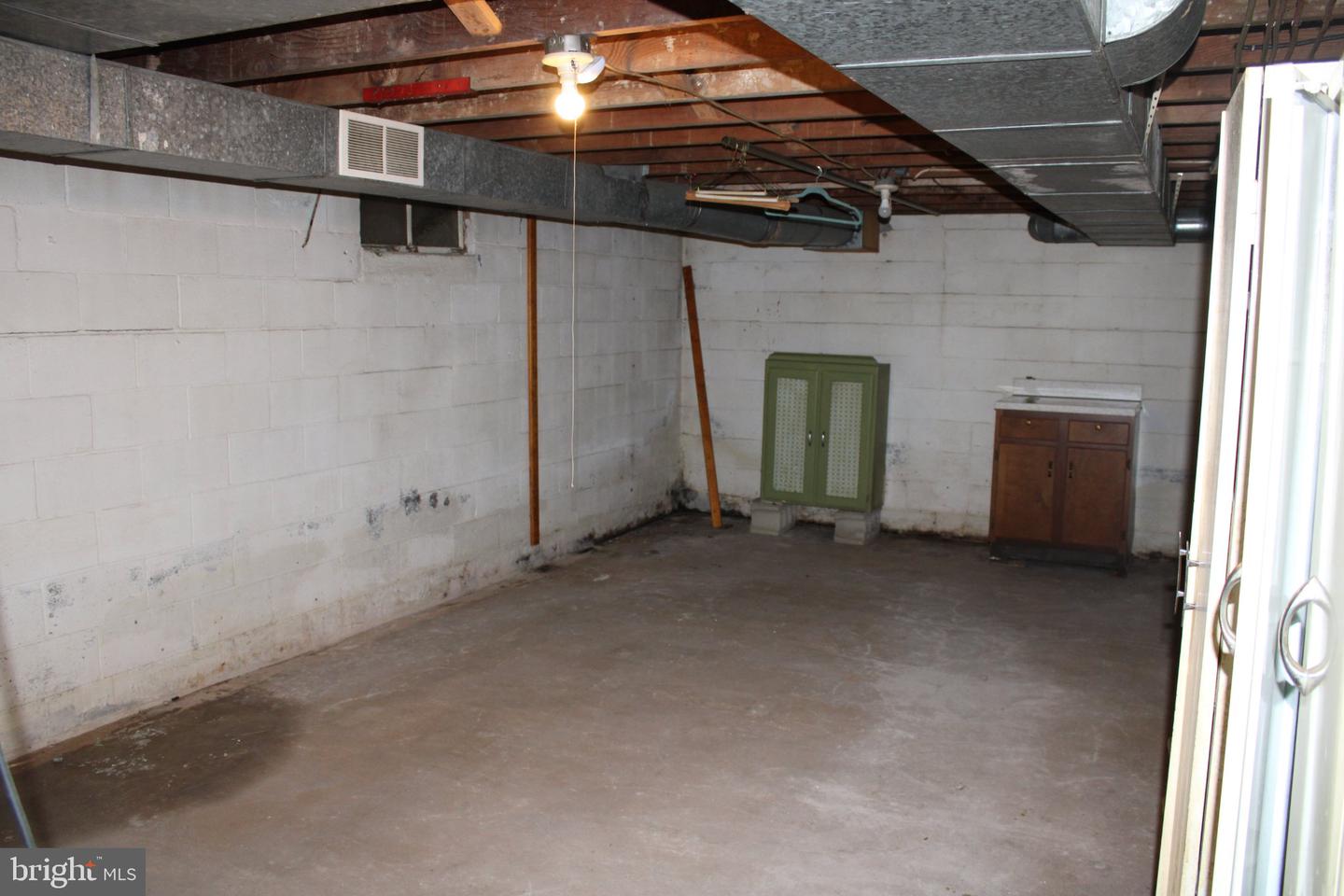 235 Creek Rd Property Photo 10