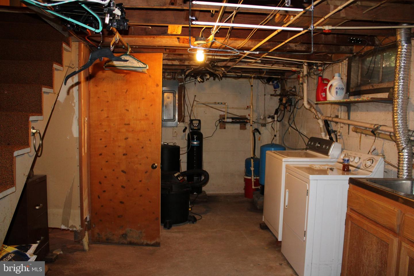 235 Creek Rd Property Photo 14