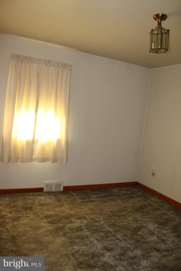 235 Creek Rd Property Photo 17