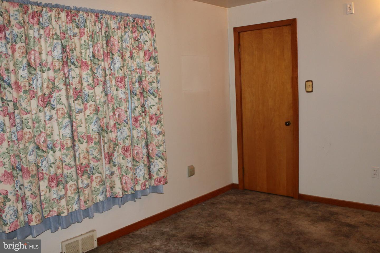 235 Creek Rd Property Photo 20