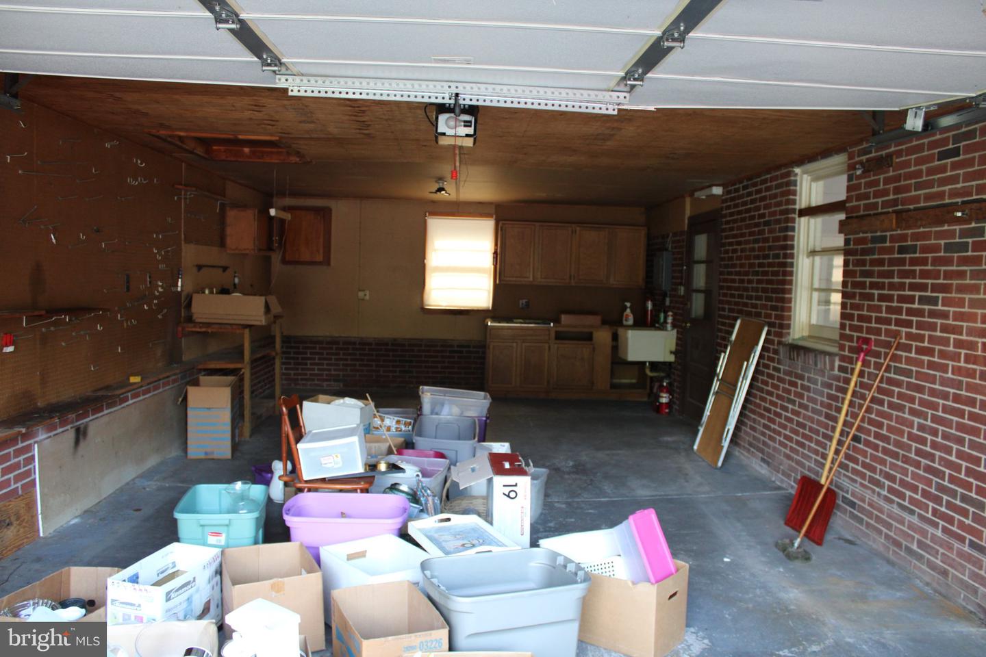 235 Creek Rd Property Photo 28