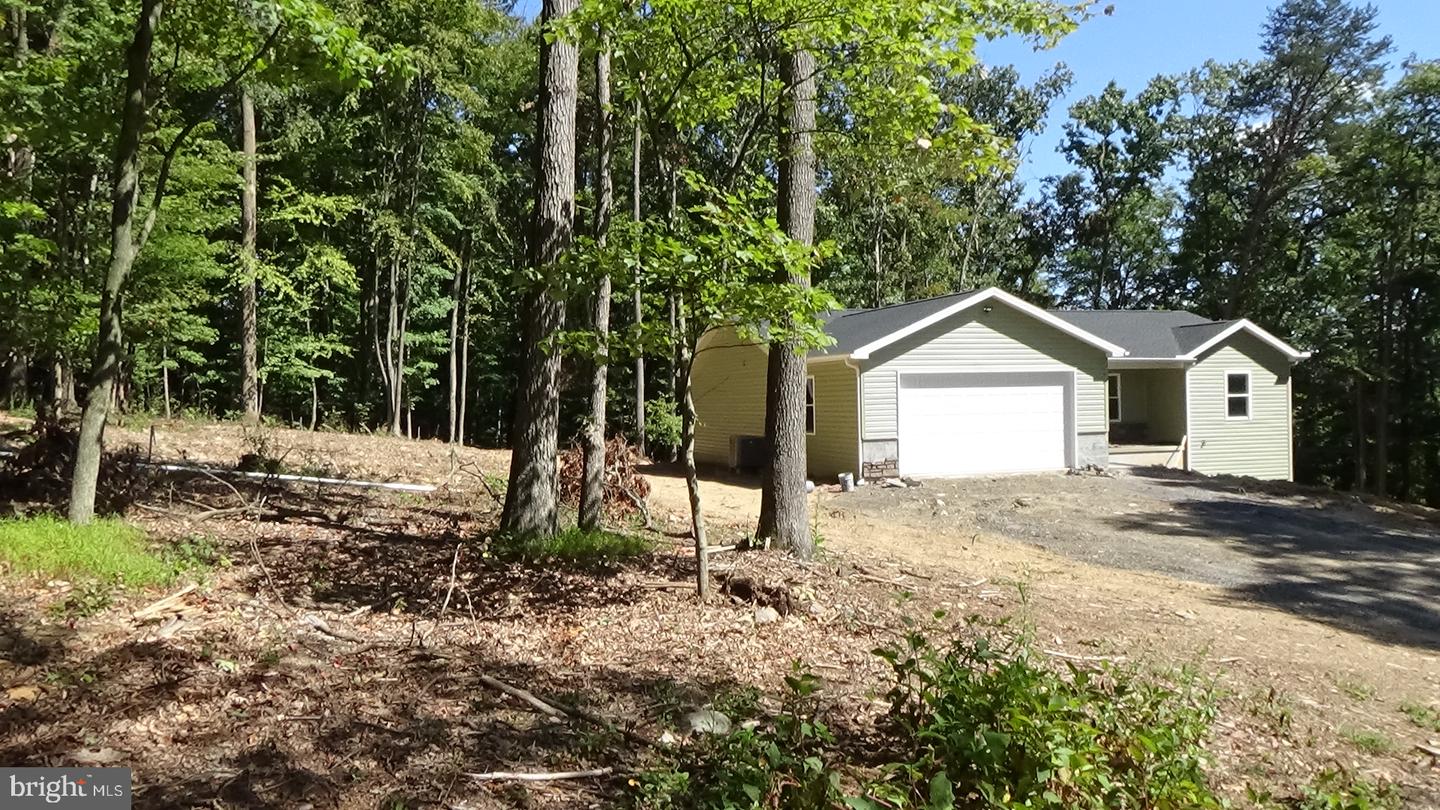 119 Eagle Ln Property Photo 1