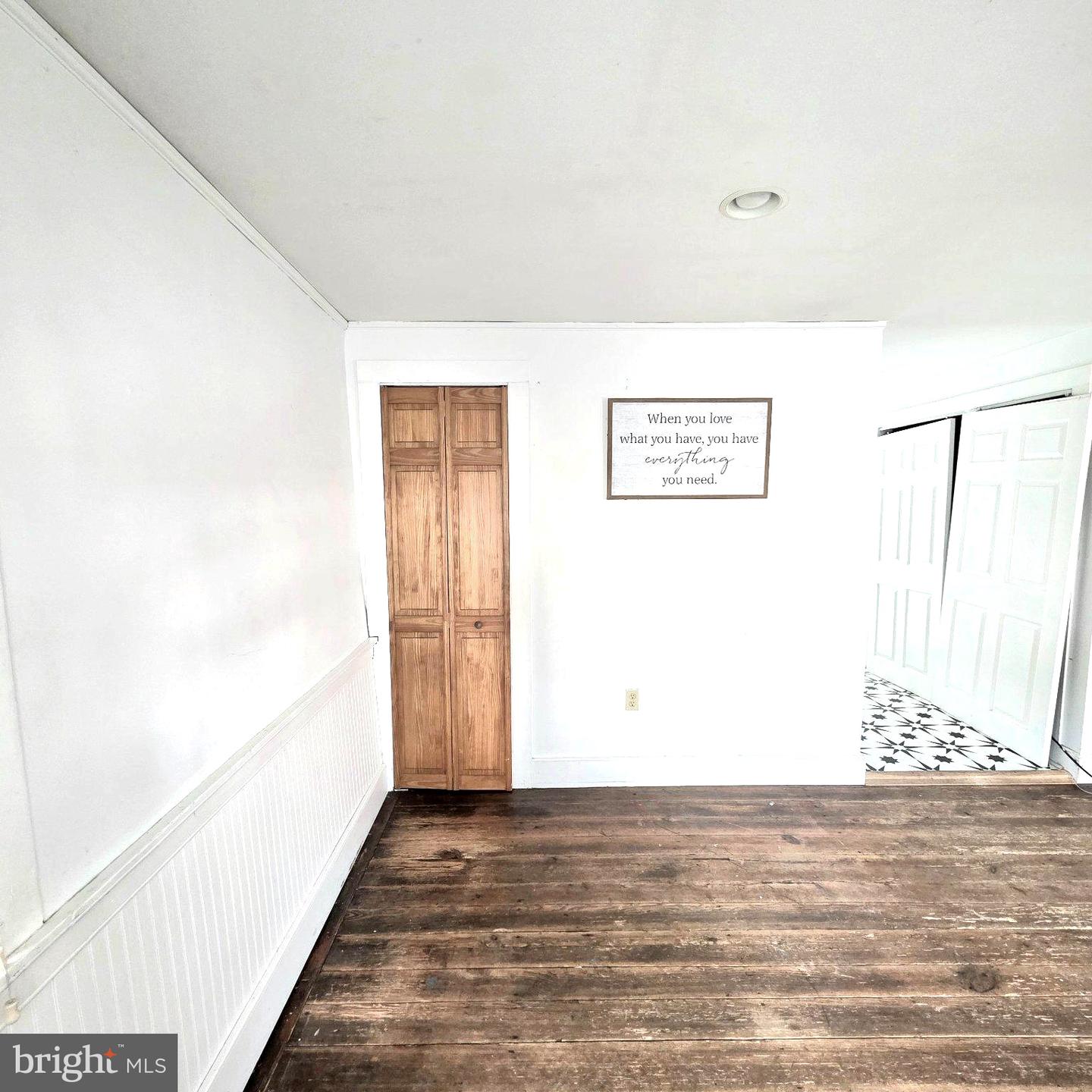 202 E Main St Property Photo 16