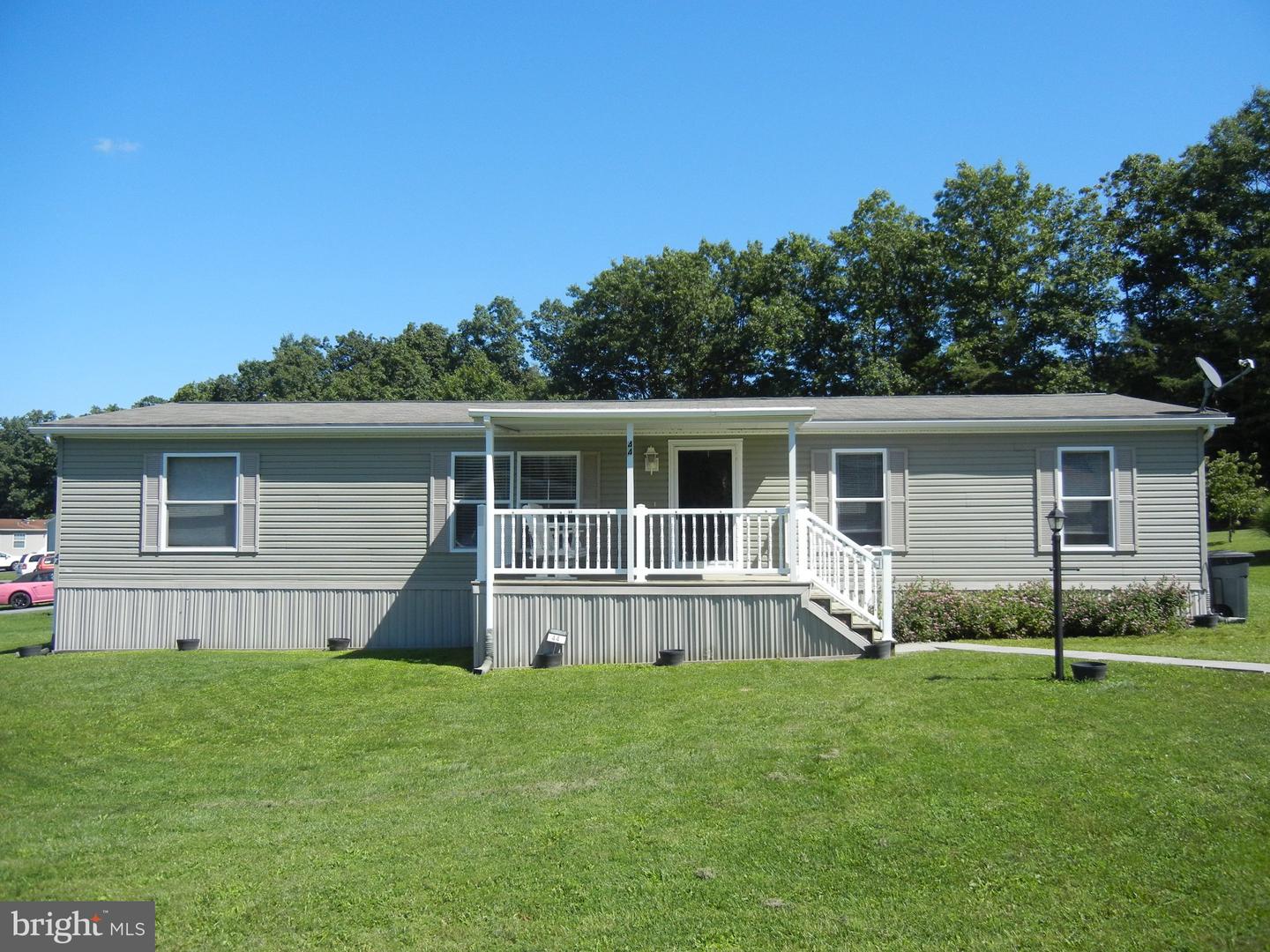 44 Meadowview Dr Property Photo 1