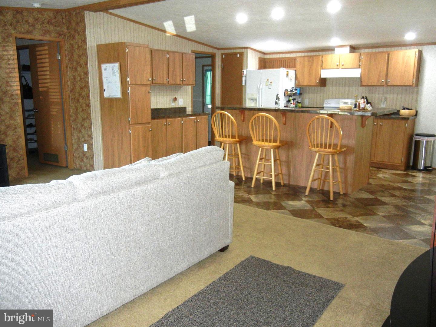 44 Meadowview Dr Property Photo 4