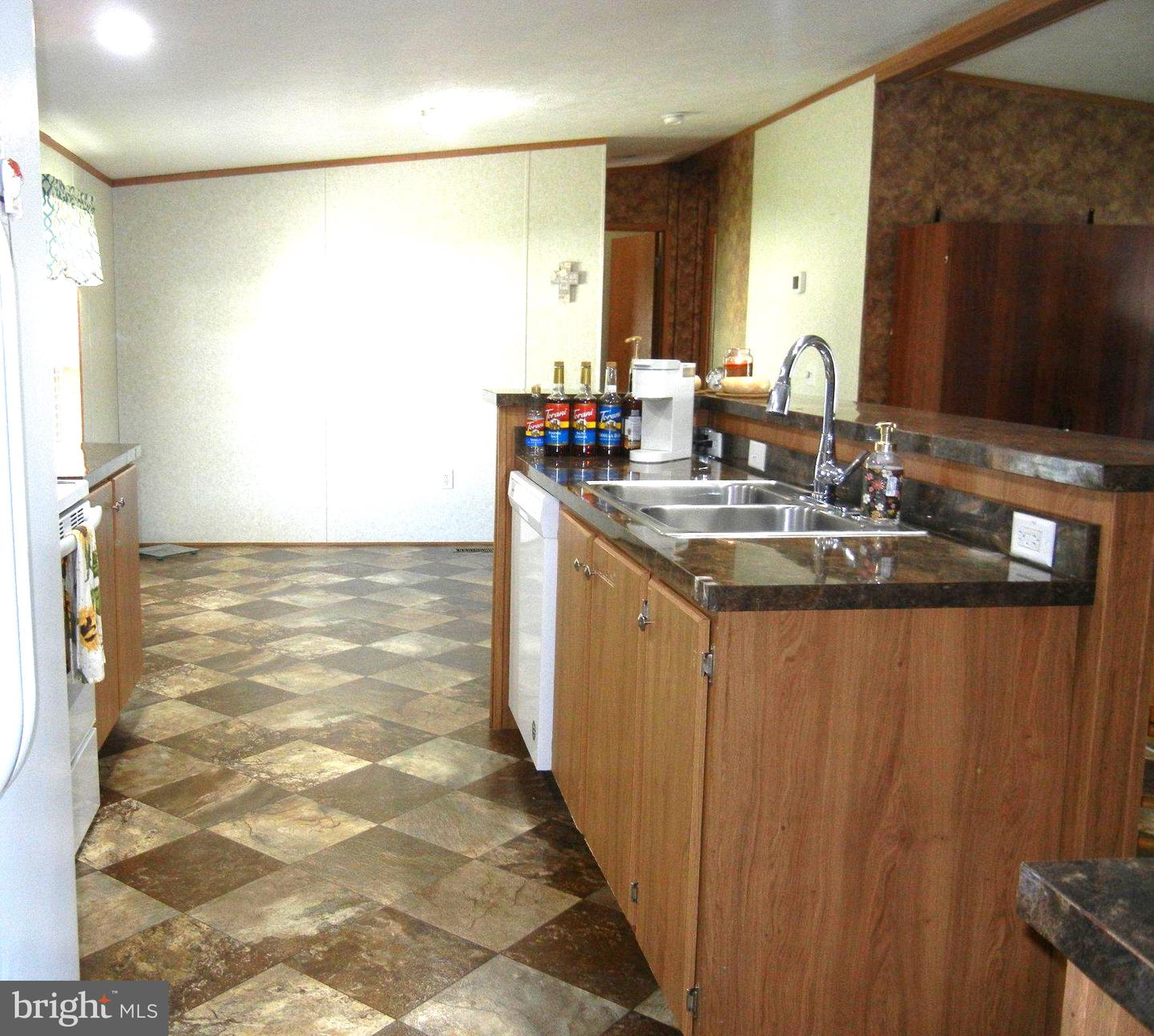 44 Meadowview Dr Property Photo 8