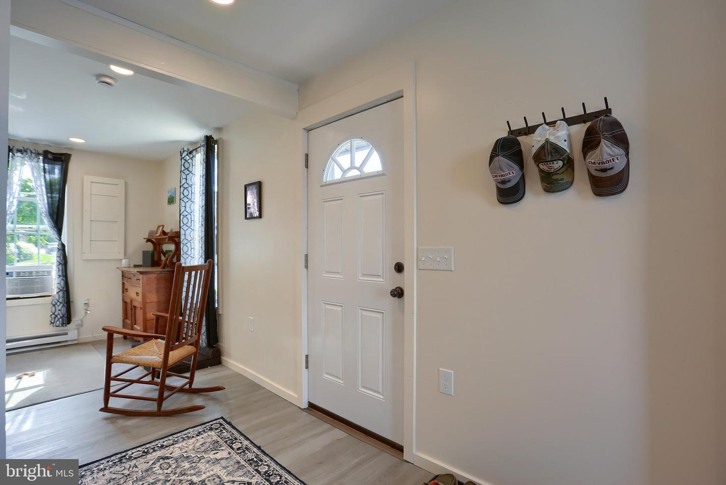 602 N Market St Property Photo 5