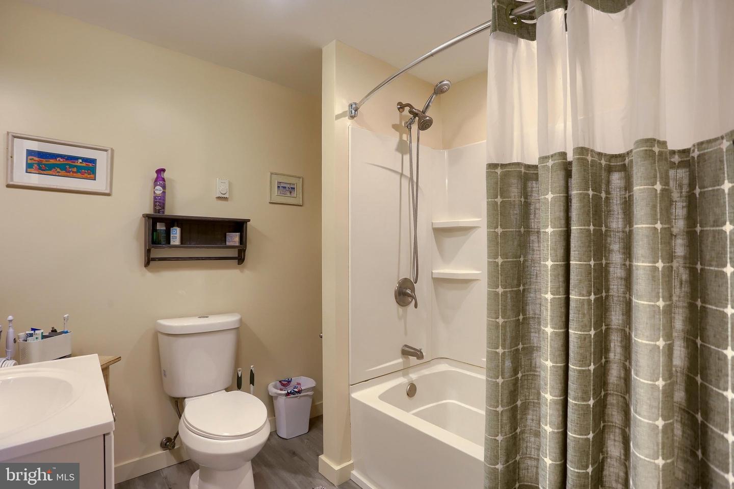 602 N Market St Property Photo 16