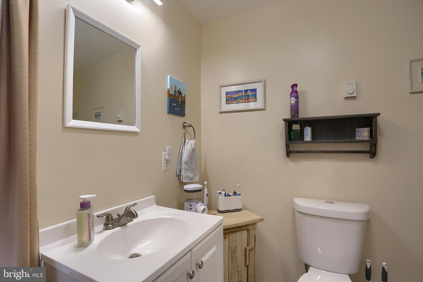 602 N Market St Property Photo 17