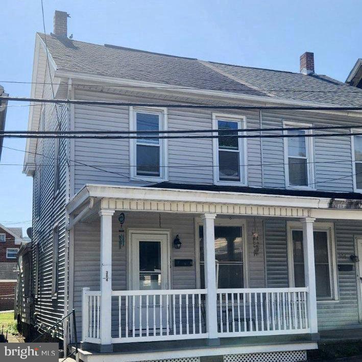 304 Valley St Property Photo 1