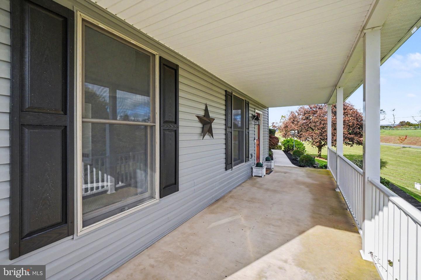 611 Fairground Rd Property Photo 5