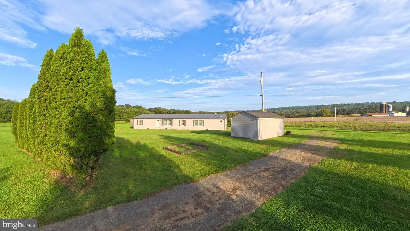 1819 Lower Bailey Rd Property Photo 1