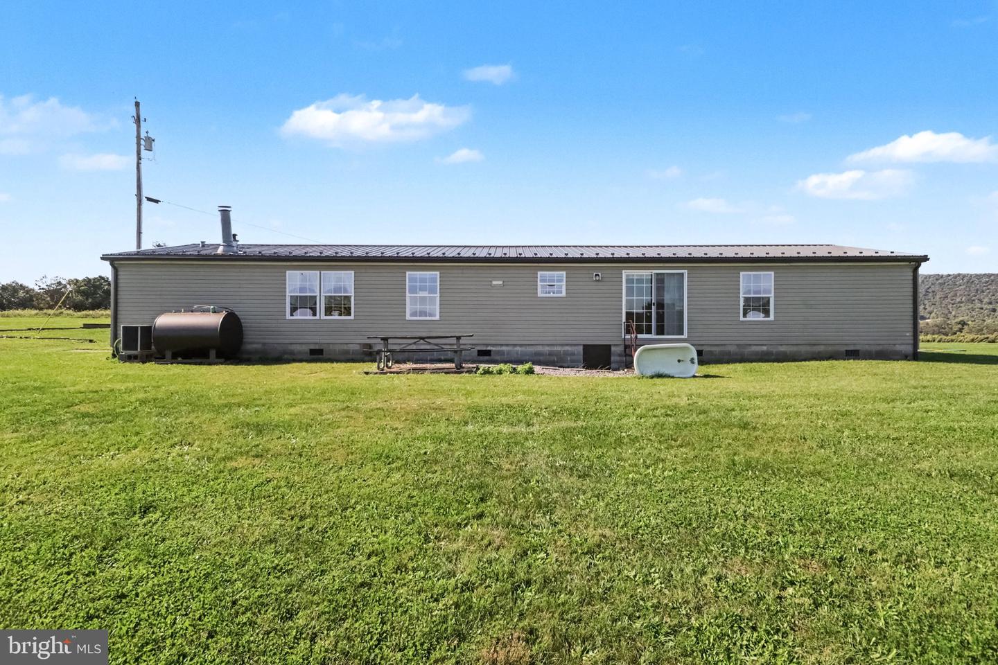 1819 Lower Bailey Rd Property Photo 2