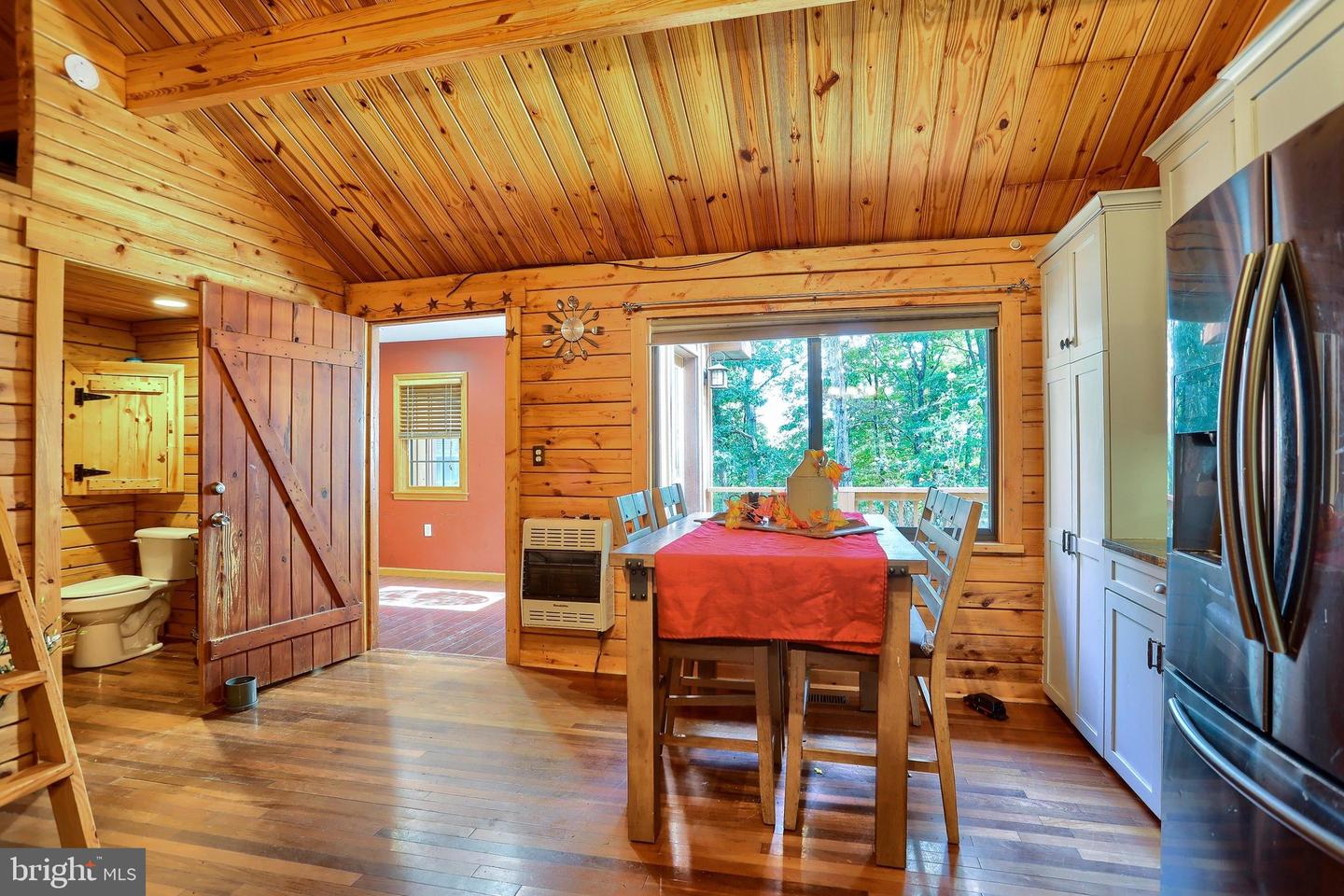 1385 Germantown Rd Property Photo 10