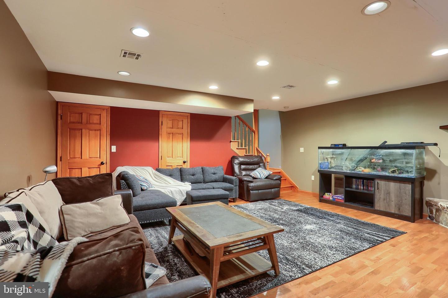 1385 Germantown Rd Property Photo 28