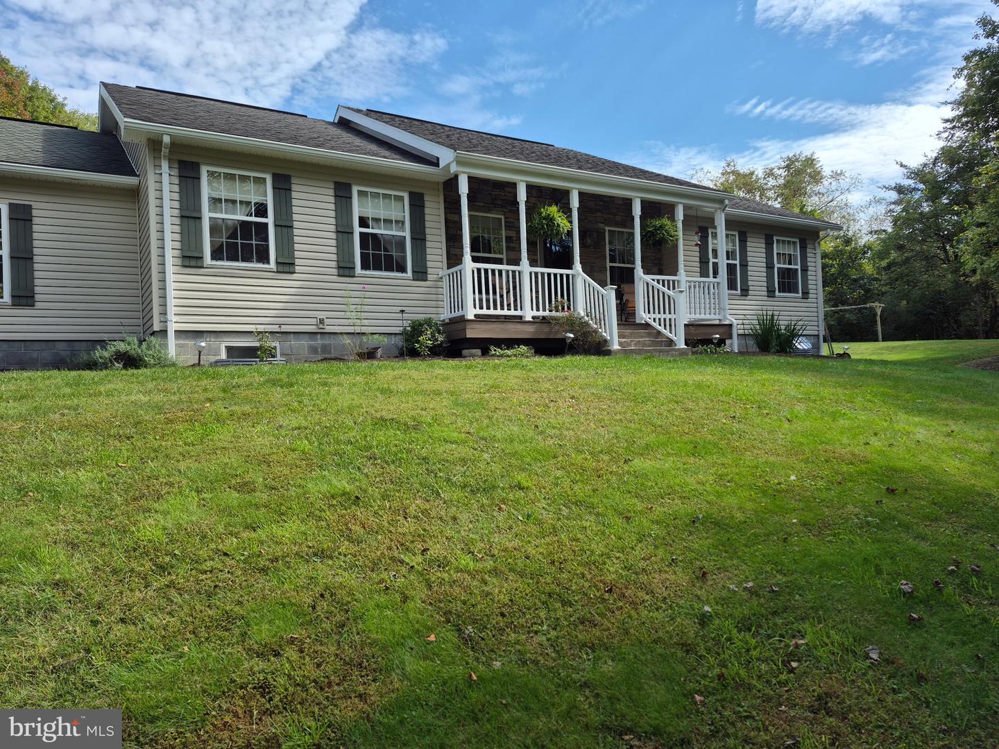 275 Okefenoke Rd Property Photo 1