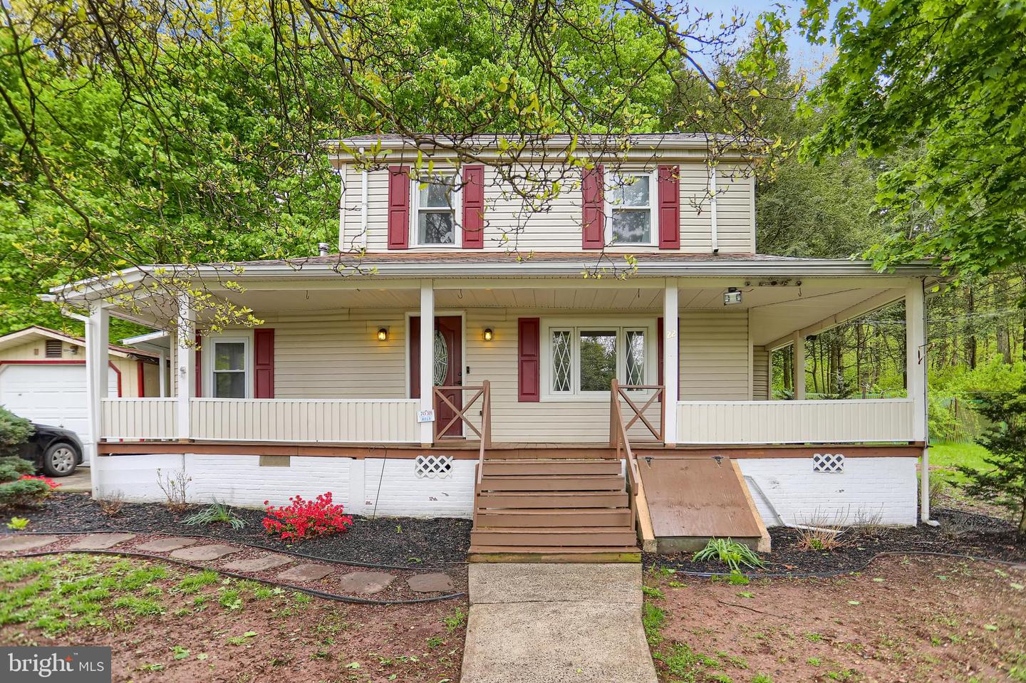 22 Dell Rd Property Photo