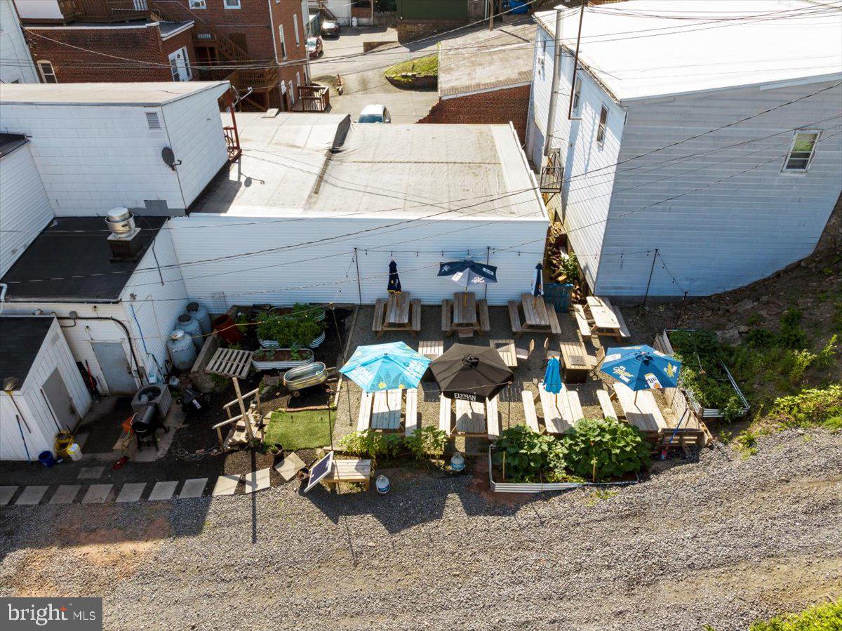 115 Sunbury St Property Photo 15