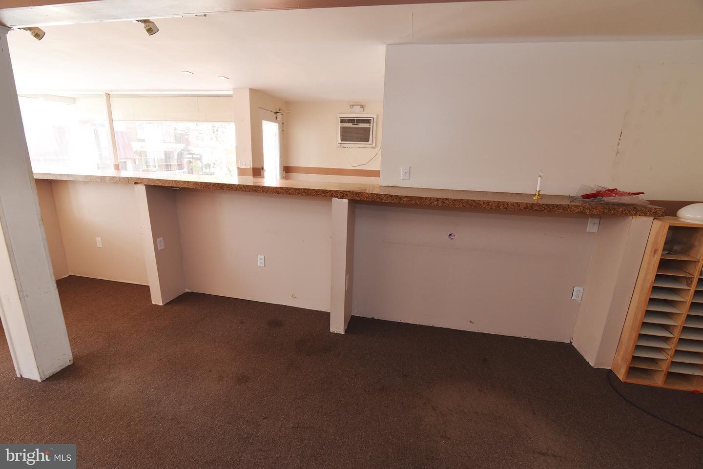 701 W Market St Property Photo 46