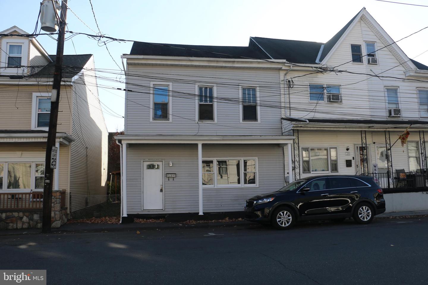225 N Orth St Property Photo 1