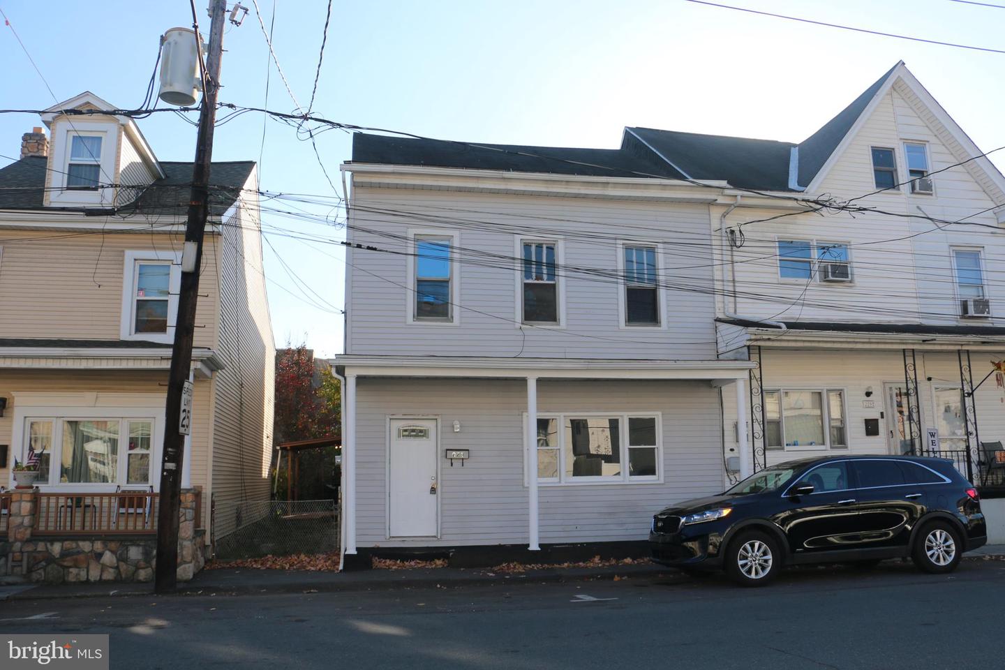 225 N Orth St Property Photo 2