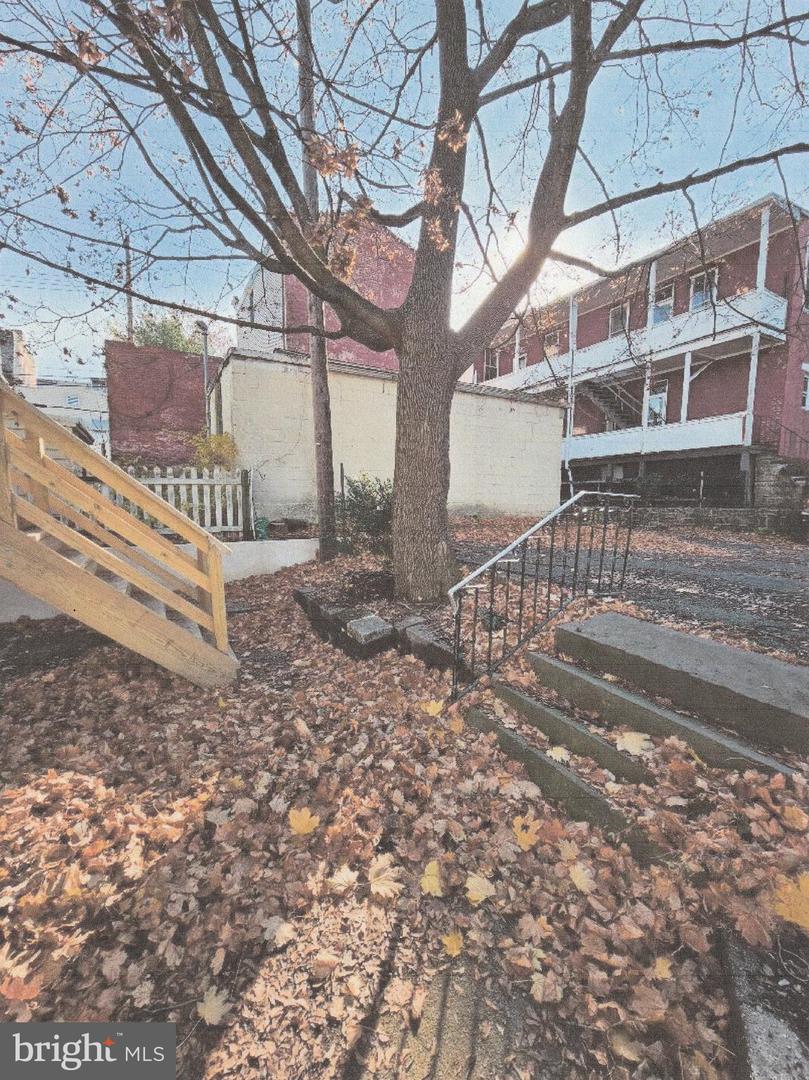 9 N 6th St Property Photo 40