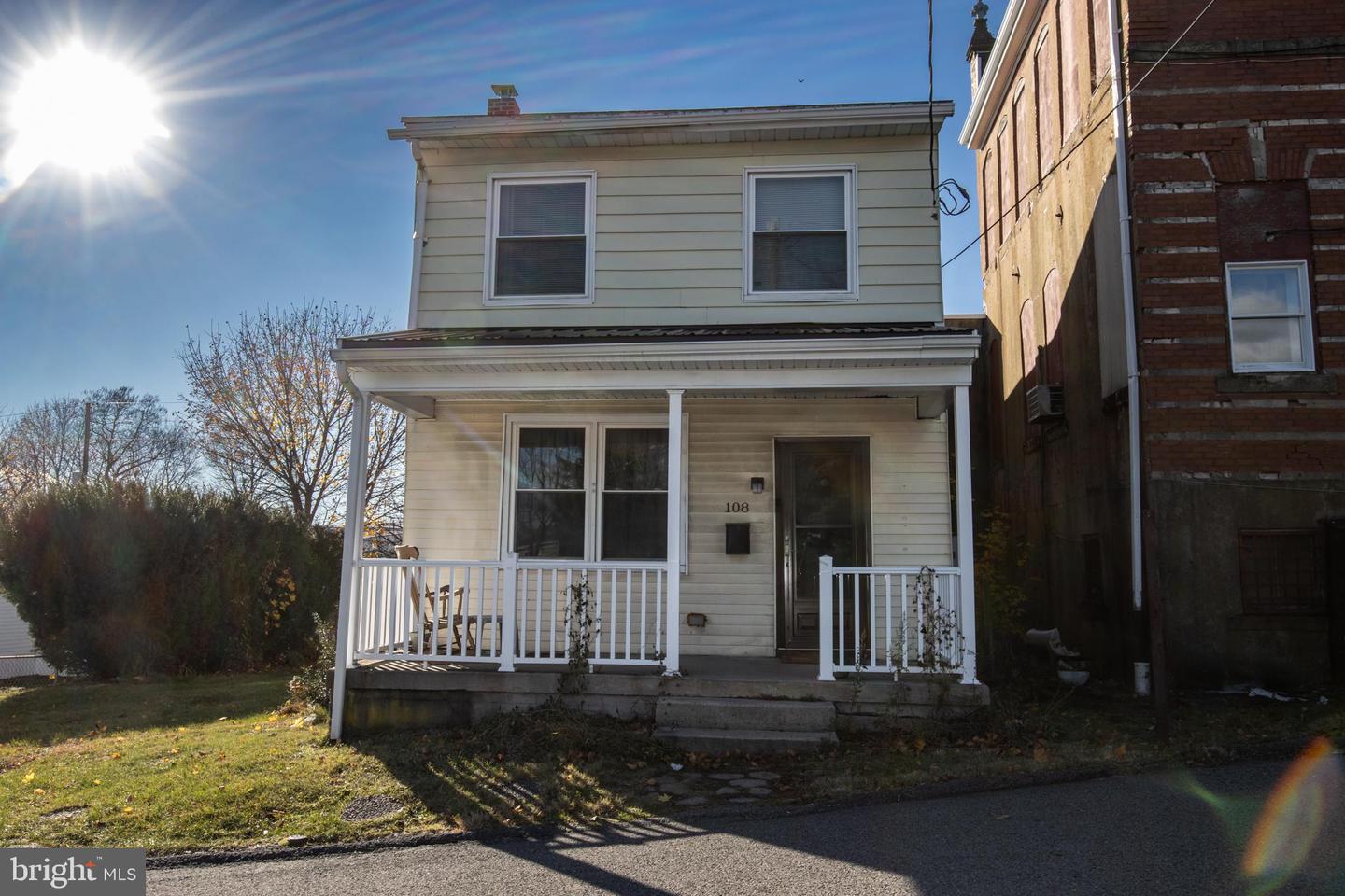 108 S Middle St Property Photo